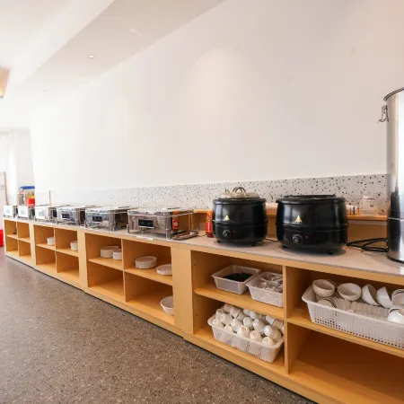 Weiye Bay Scenic Apartment (Yangjiang Dongping Pearl Bay)