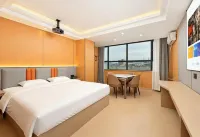 City Star Hotel (Xingyi Railway Station & Normal University for Nationalities Branch) - 2 étoiles