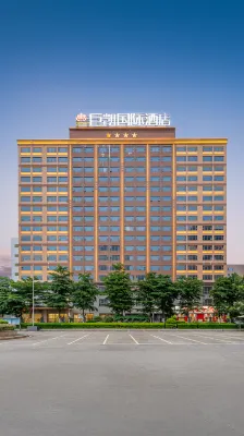 Jukai International Hotel - parking