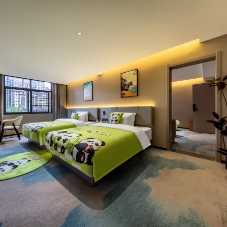 YONGLI Yongli Grand Hotel (Luodian Qiandaohu Pearl Central Plaza)