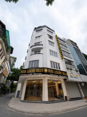Vera Luxury Hotel - parking