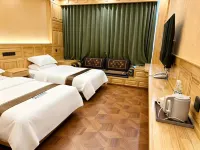 Himalaya International Grand Hotel - فطور