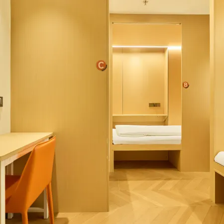 Zhuxiaoding Hotel (Beijing Jinsong Shuangjing Subway Station)
