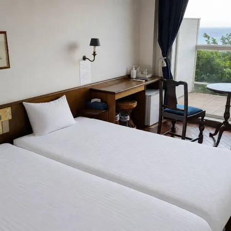 hotel cliffside