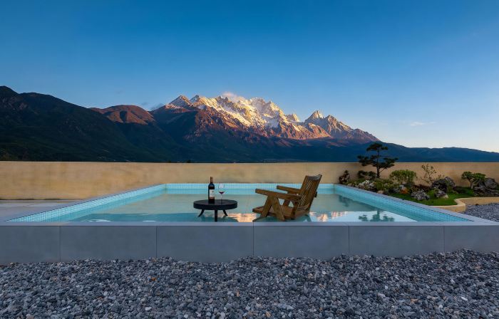 Yunmanposhi SUN GOLD · Panoramic Snow Mountain View Homestay (Baisha Ancient Town)