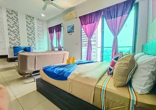 #CS10, Beauty Cybersquare Ensuite with Skyline View - Parkering