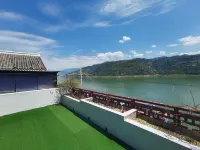 Fengjie Jiangyuege Hotel (Anmen Impression Branch) - พร้อมอาหารเช้า