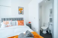 4BR 3BA Wigan Home | Long Stays Welcome - Parkplatz