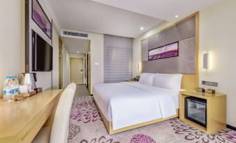 Lavande Hotels (Luzhou Jiale Century City)