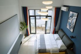 星星點燈公寓（無錫寶龍廣場店）