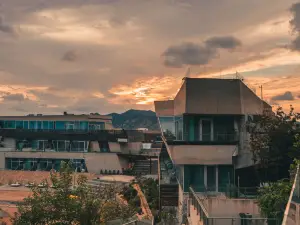 Dalian Sishi Jingyu Beach Resort Hotel