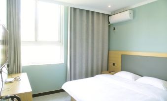 Lanyun Tiancheng Hotel ((Dazhaoshan National Forest Park International E-commerce Industrial Park))