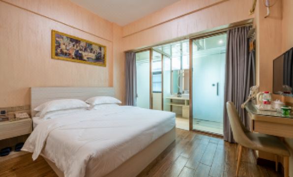 Elong ME Hotel (Shenzhen Gankeng Subway Station Hakka Town)