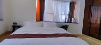 Litang Cloud Homestay 신리탕 버스 터미널 주변 호텔