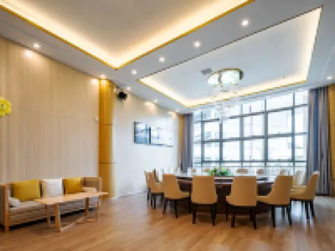 Sapporo Hot Springs Hotel فنادق في جانغ بينغ