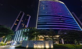 Manhattan International Apartment Hotel