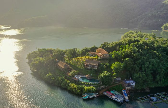 Mai Chau Hideaway Lake Resort