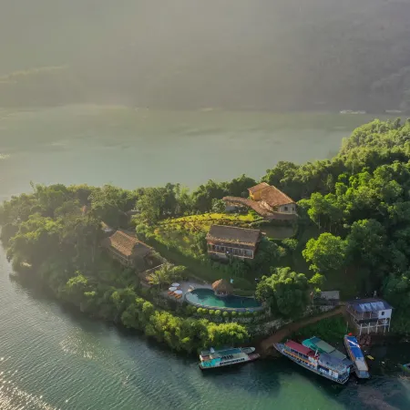 Mai Chau Hideaway Lake Resort