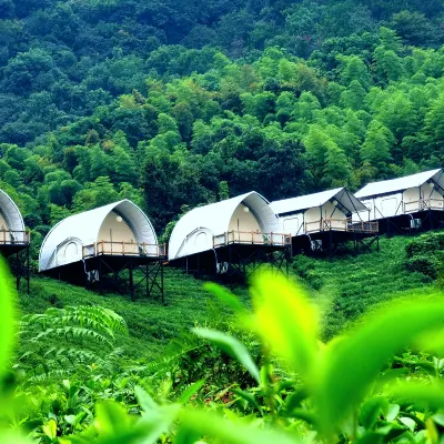 境見·茶野裏野奢帳篷露營地 鄰近莫幹山開元森泊度假樂園的酒店