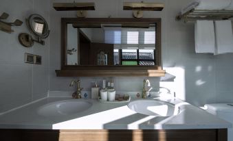 fanhua Light Luxury Inn