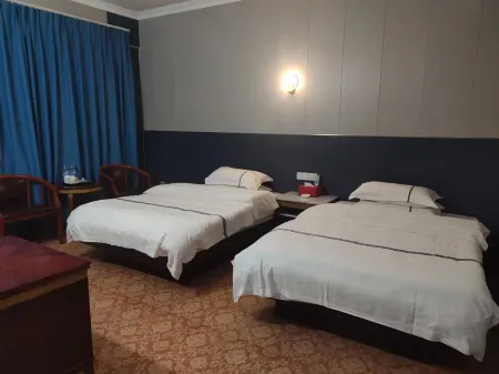 Longchuan Xinxiangfeng Hotel Отели рядом со станцией Longchuanxi Railway Station