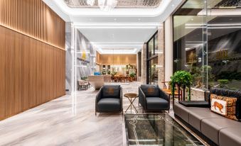 Fairyland Shangpin Hotel (Qujing Ruihe West Road)