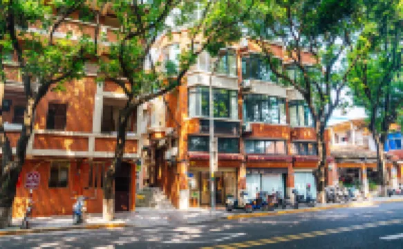 蓮苑觀景民宿（泉州古城西街店） 泉州開元寺附近的飯店