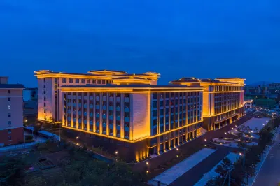 Dengfeng Zhongzhou International Shaolin Hotel Các khách sạn gần Shaolin Monastery Wushu Academy