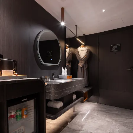 DoALand M+ Hotel (Wuyi Square IFS International Finance Center Branch)