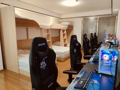 Zhanjiang Fanxing E-sports Apartment