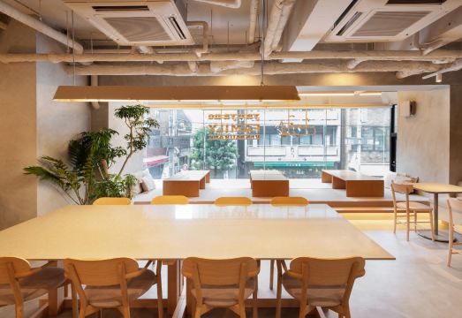 2. 더 b 도쿄 산..