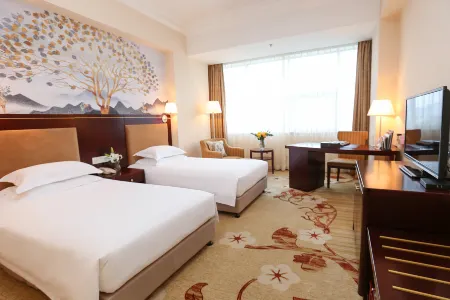 Dongyang Garden Hotel Отели рядом с достопримечательностью «New Garden of Eternal Spring (Summer Garden)»