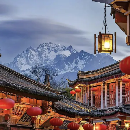 Ruochen Xuyu (Morning's Preface) Lion Hill Naxi Courtyard