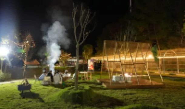 Xiuqiu Hua Yusu (Mulan Buyecheng)