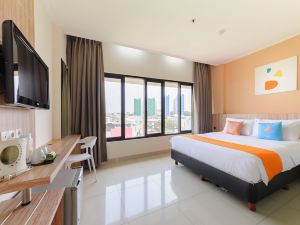 Sans Hotel Green Bekasi by RedDoorz