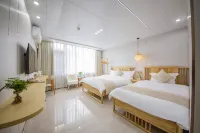 Meizhou Island warm residents stay in Mazu temple shop