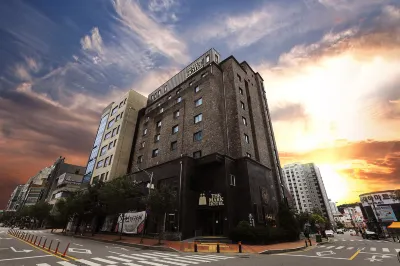 Cheongju the Mark Hotel Отели рядом с достопримечательностью «Cheongju Sicheong»
