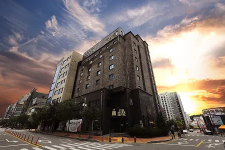 Cheongju the Mark Hotel Отели рядом с достопримечательностью «Университет Чхонджу»