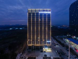 Gujing Junlai International Hotel (Feidong Wenyi Platinum Branch)