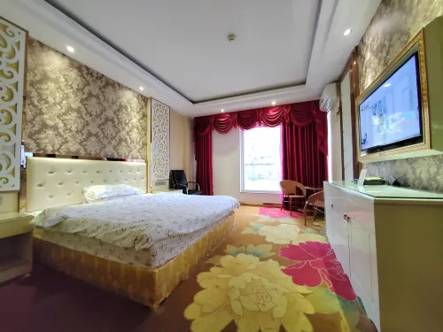 Yuepeng Hotel (Guigang Wanda Plaza) - Homestays