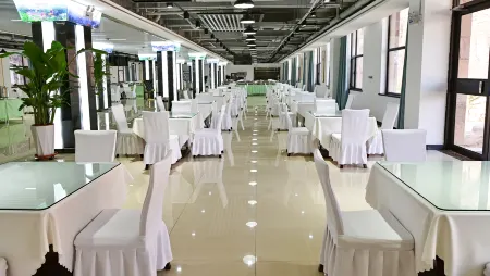 Linzhou Taihang Pinghu Hotel Отели рядом с достопримечательностью «The Red Flag Canal Scenic Area»