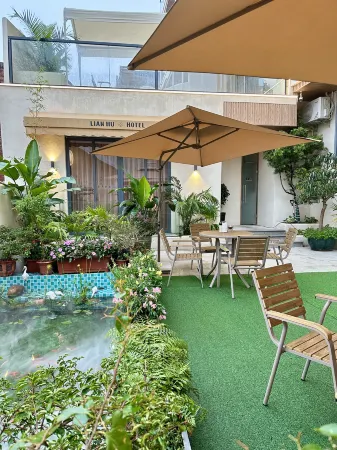 Lianhu Homestay (Zhaoqing Qixingyan Scenic Area) Отели рядом с достопримечательностью «Qixingyan Archway Square»