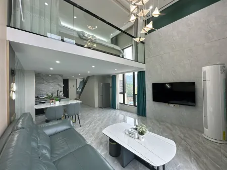 Hotel Apartments in the Story Отели в г. Дапу