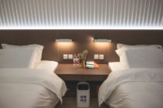 拾光驛站青年旅舍（煙台火車站店）