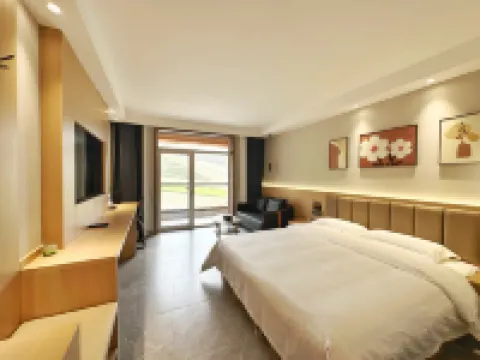 Guangwu Cuiwei Light Hotel