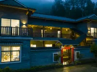 Nor. Hustle&Bustle B&B Hotels near Jinfuo Mountain