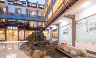 HanTing Hotel (Huangshan Hongcun Scenic Area)