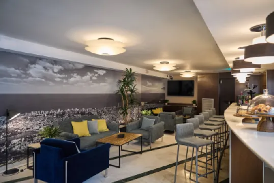 カタロニア アテナス