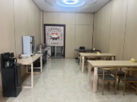 โรงแรมสไตล์บูทีคหยุนติ้ง ซีหยาง (บริเวณที่อยู่อาศัยกุ้ยจวง)
