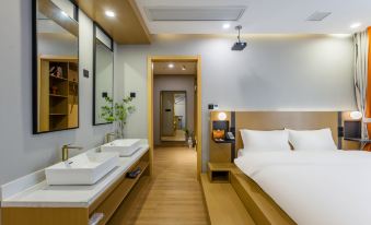 Xin Hui City Hotel (Shanghai Railway Station Changshou Road Subway Station Branch)